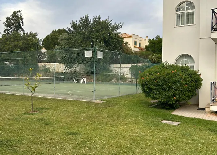 Garden 16 *